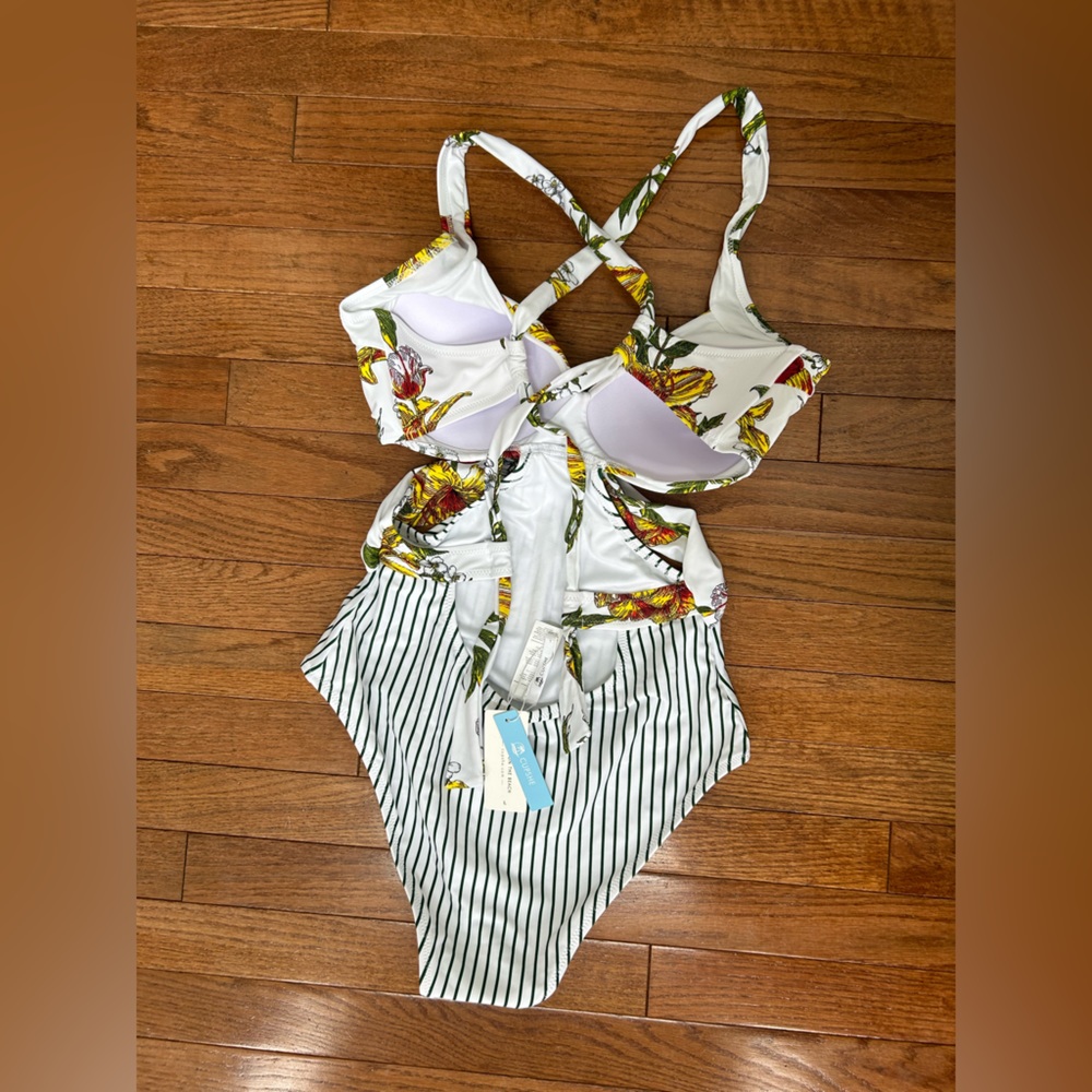 CUPSHE Floral and Stripe Swimsuit - Picture 5 of 5